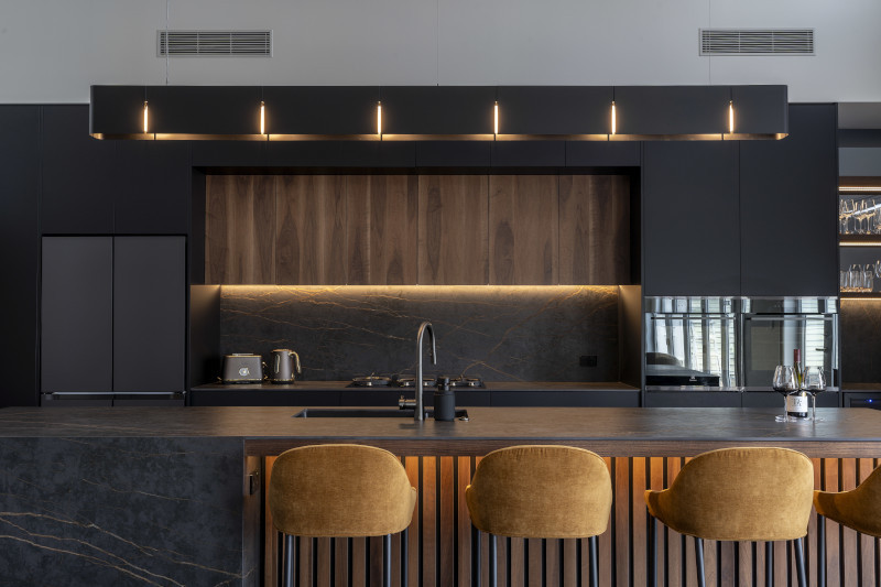 Grand Noir - Kitchen, Scullery and Laundry - By Kitchen Vision