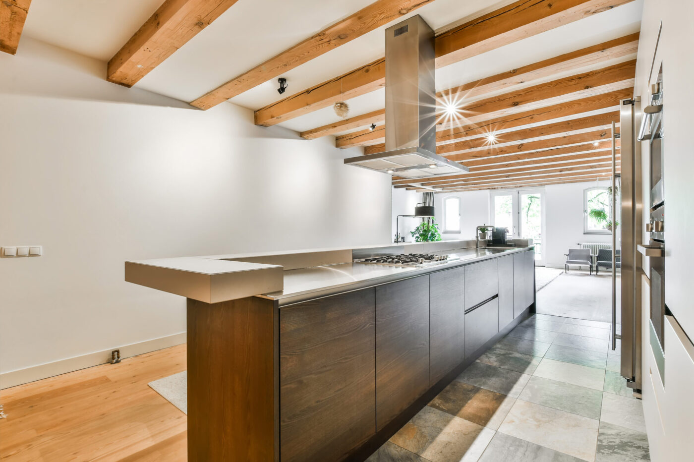 Kiwi Kitchens, Kiwi Ways: 5 NZ Lifestyle Must-Haves
